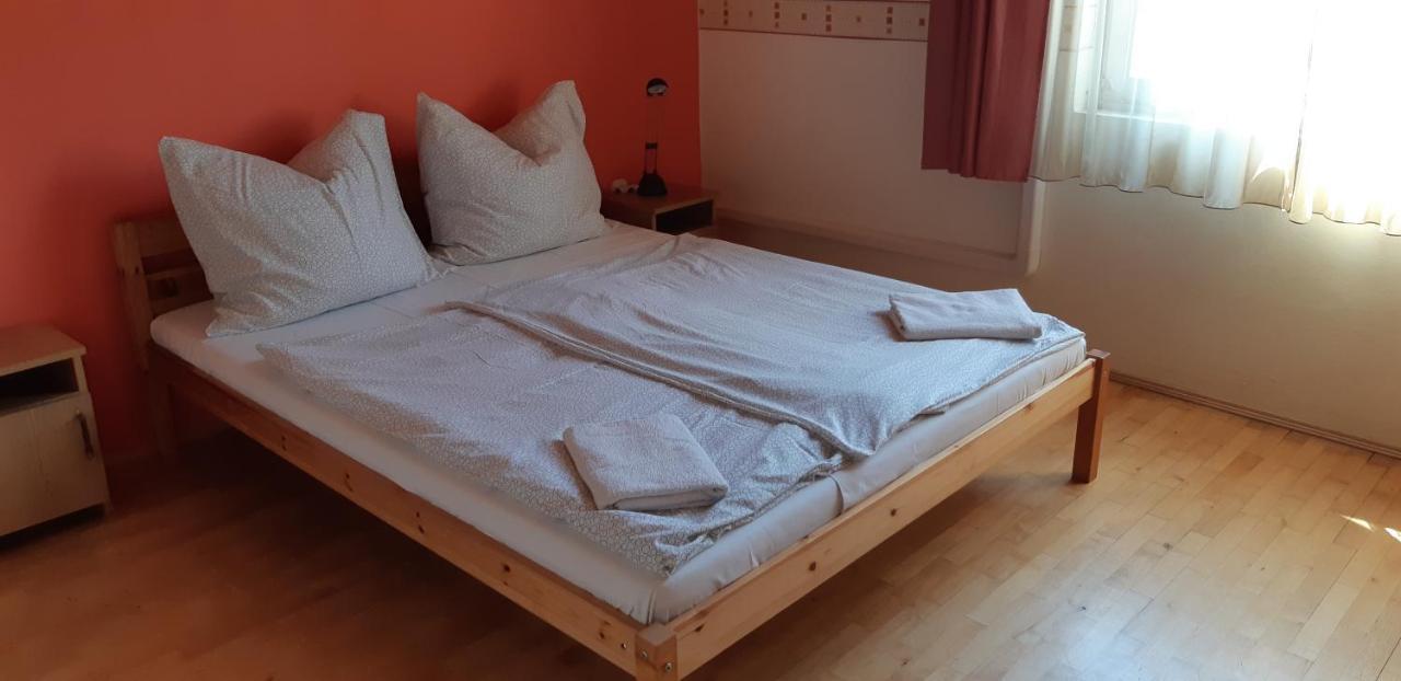 Janko Apartman Pensjonat Siófok