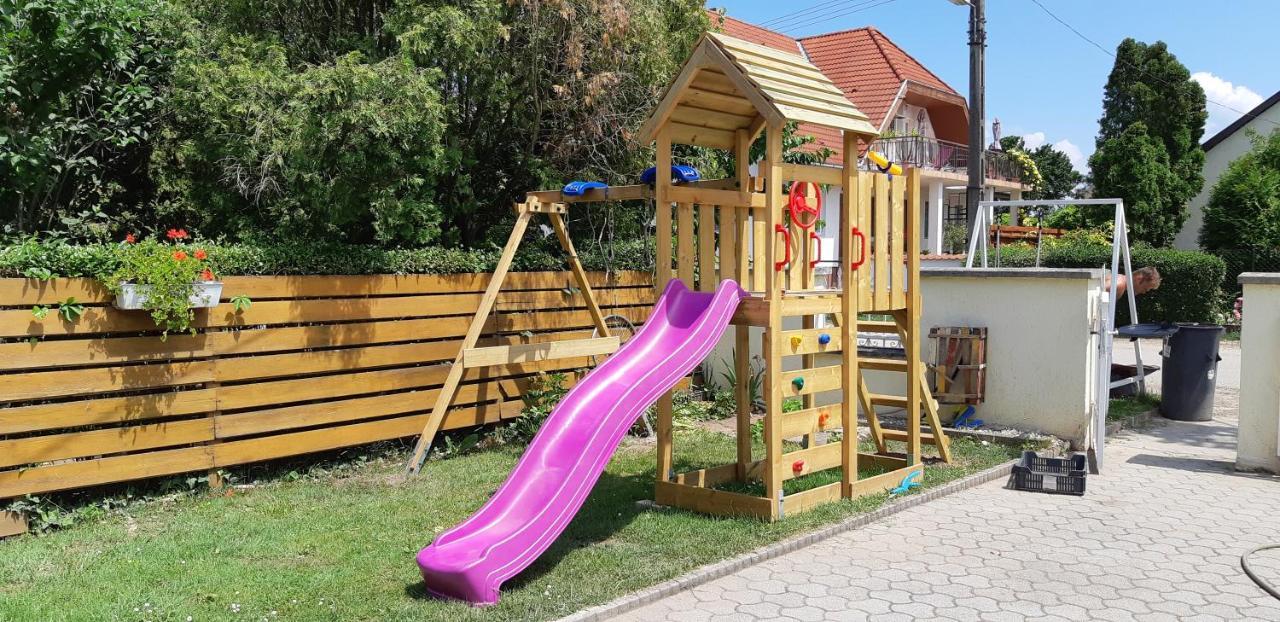 Janko Apartman Pensjonat Siófok