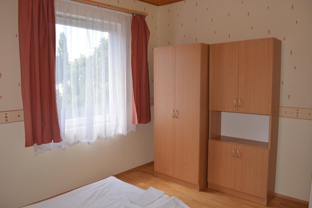 Janko Apartman Guest house *
